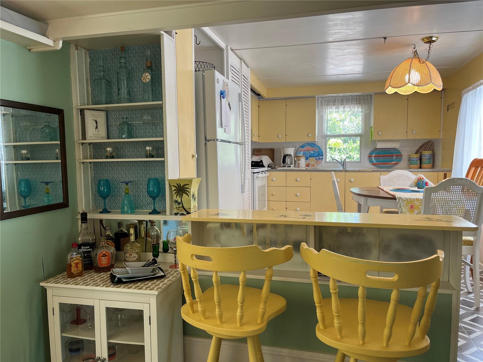 Image 26 of 52 For 604 Hillsborough Street 30