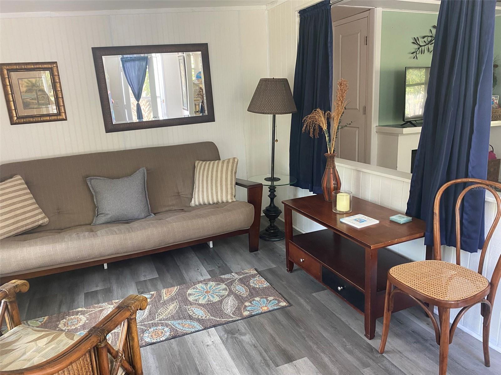 Image 29 of 52 For 604 Hillsborough Street 30