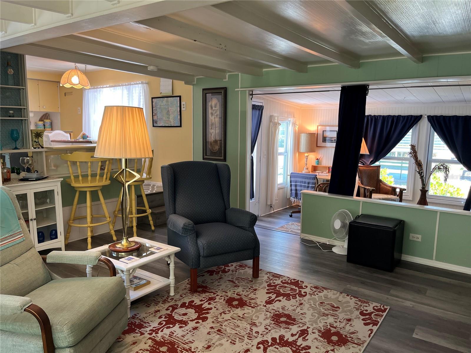 Image 33 of 52 For 604 Hillsborough Street 30