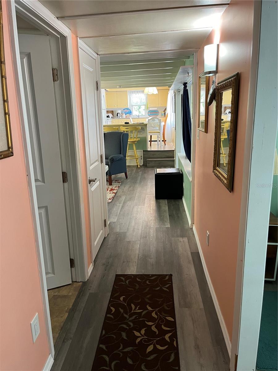 Image 35 of 52 For 604 Hillsborough Street 30