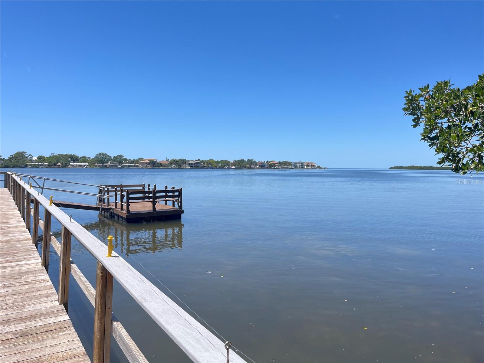 Image 48 of 52 For 604 Hillsborough Street 30