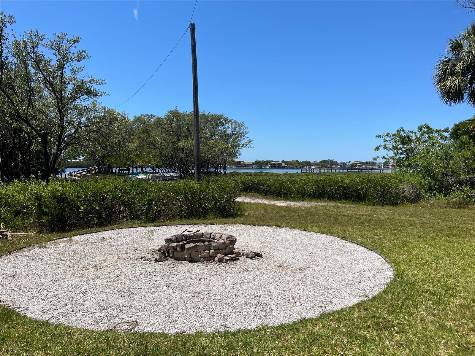 Image 49 of 52 For 604 Hillsborough Street 30