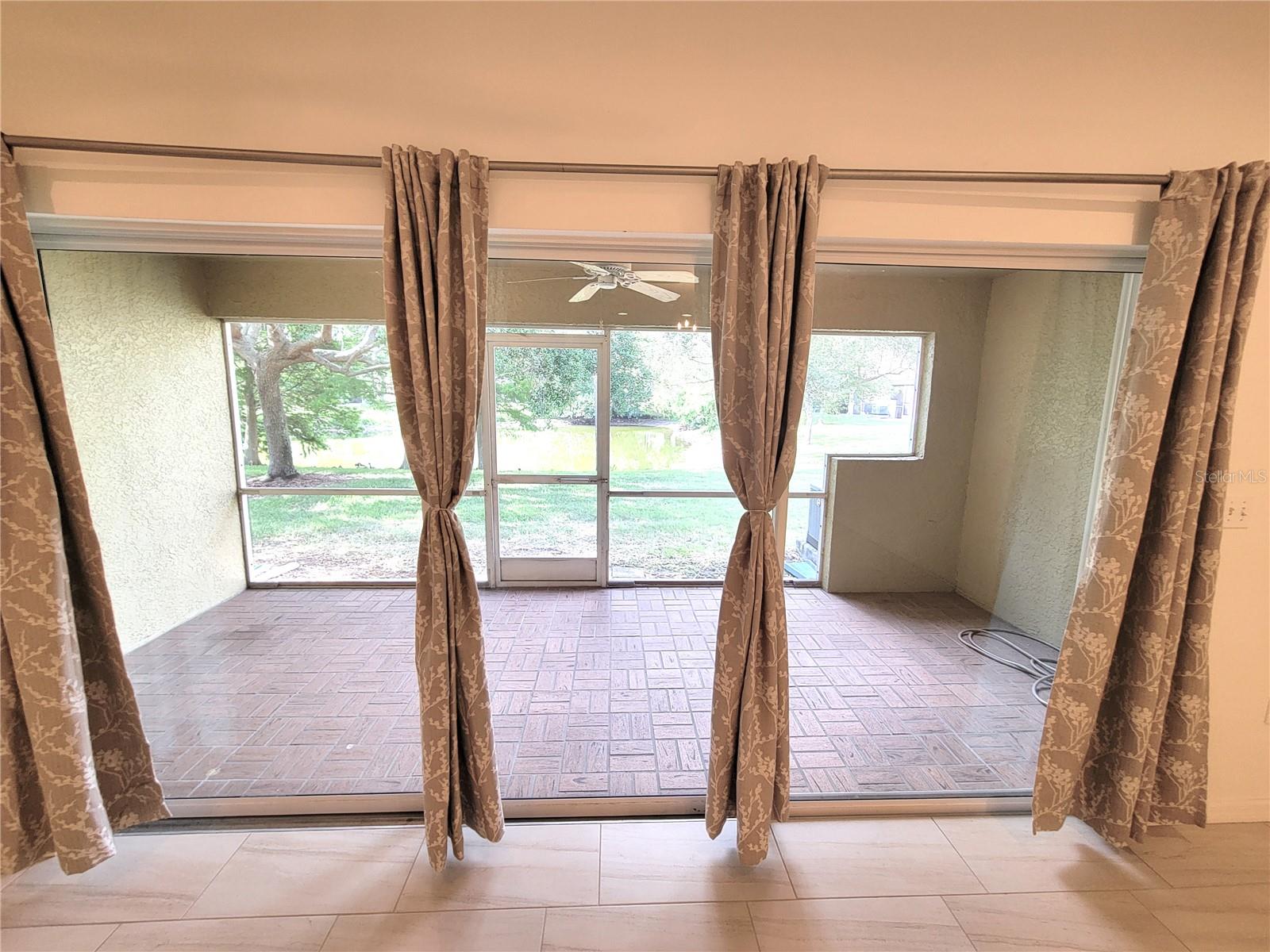 Image 19 of 51 For 11237 Kapok Grand Circle