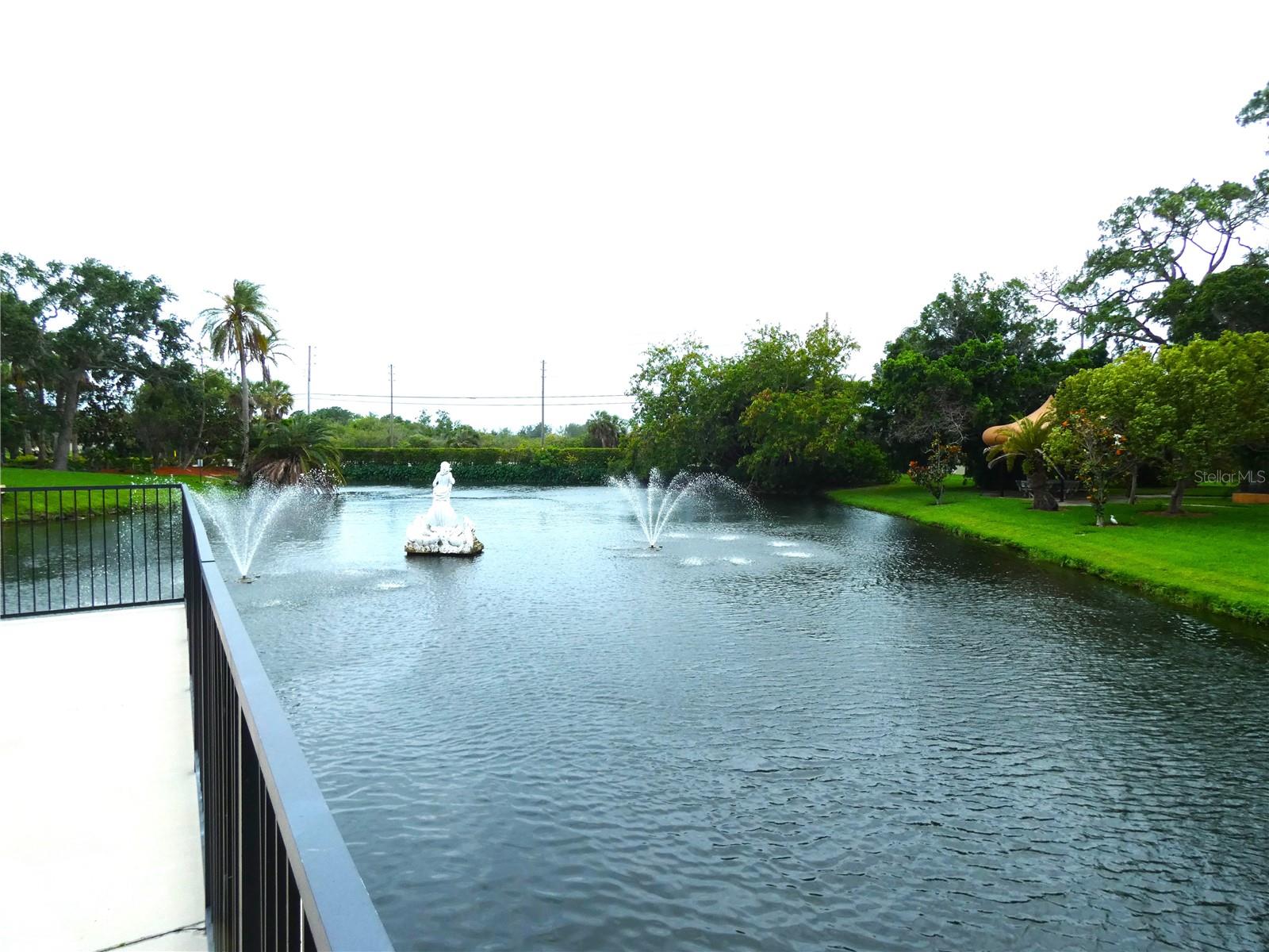 Image 44 of 51 For 11237 Kapok Grand Circle