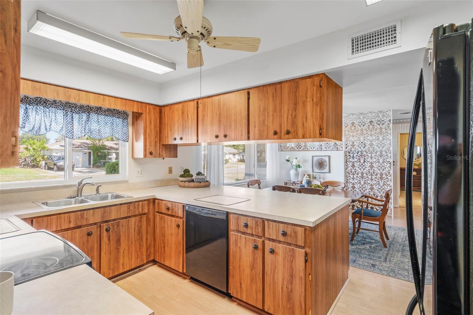 Image 13 of 51 For 6286 23rd Terrace N