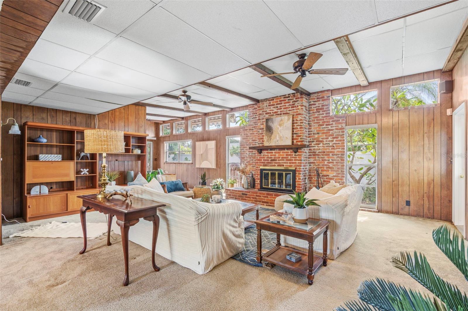 Image 18 of 51 For 6286 23rd Terrace N