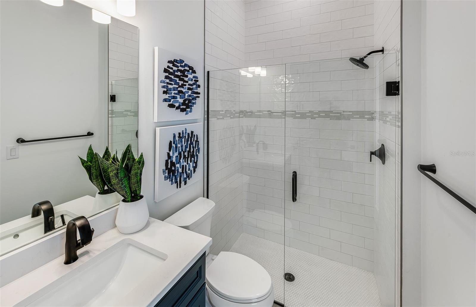 Image 21 of 29 For 1815 Ridgemore Street