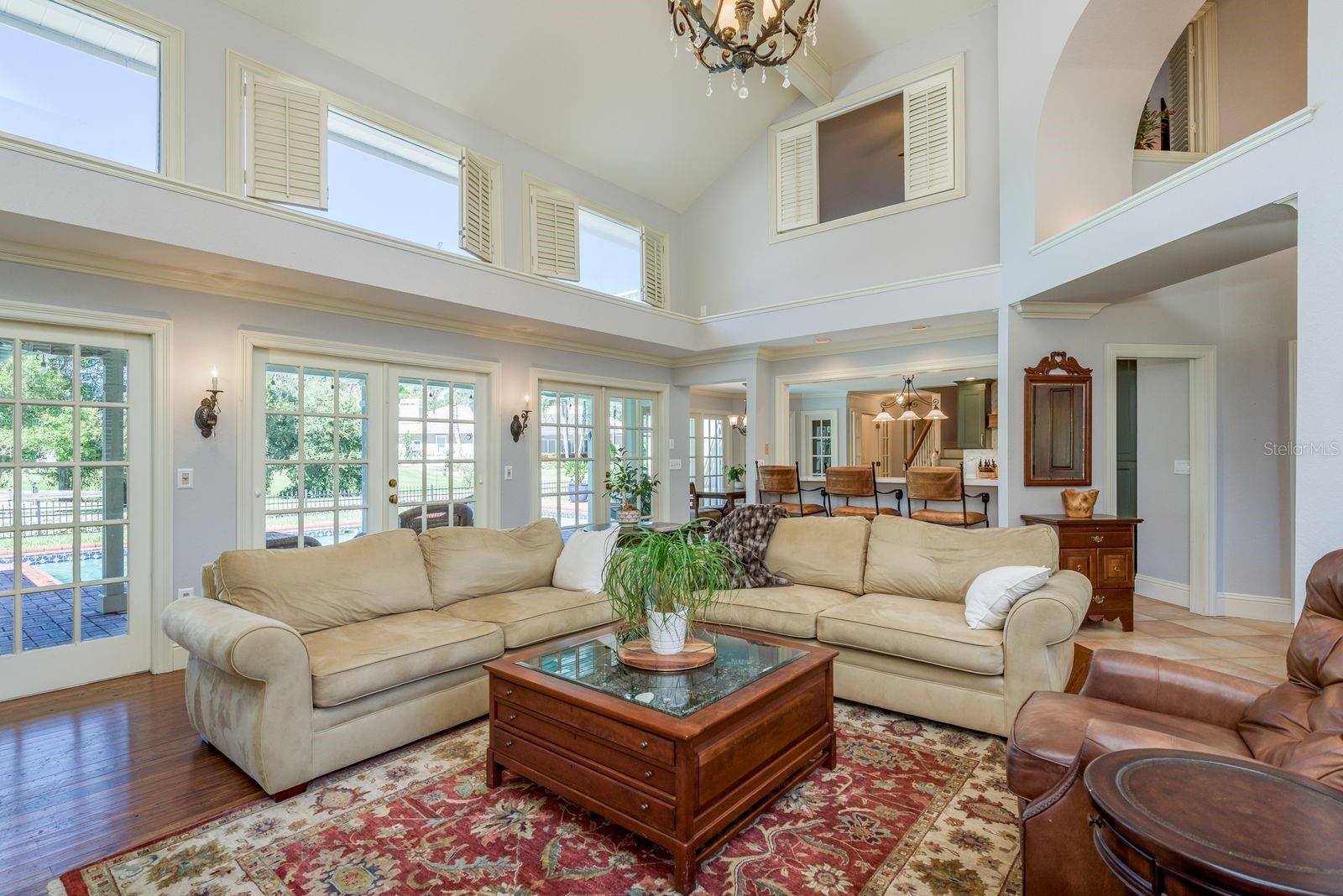 Listing photo id 11 for 2354 Stag Run Boulevard