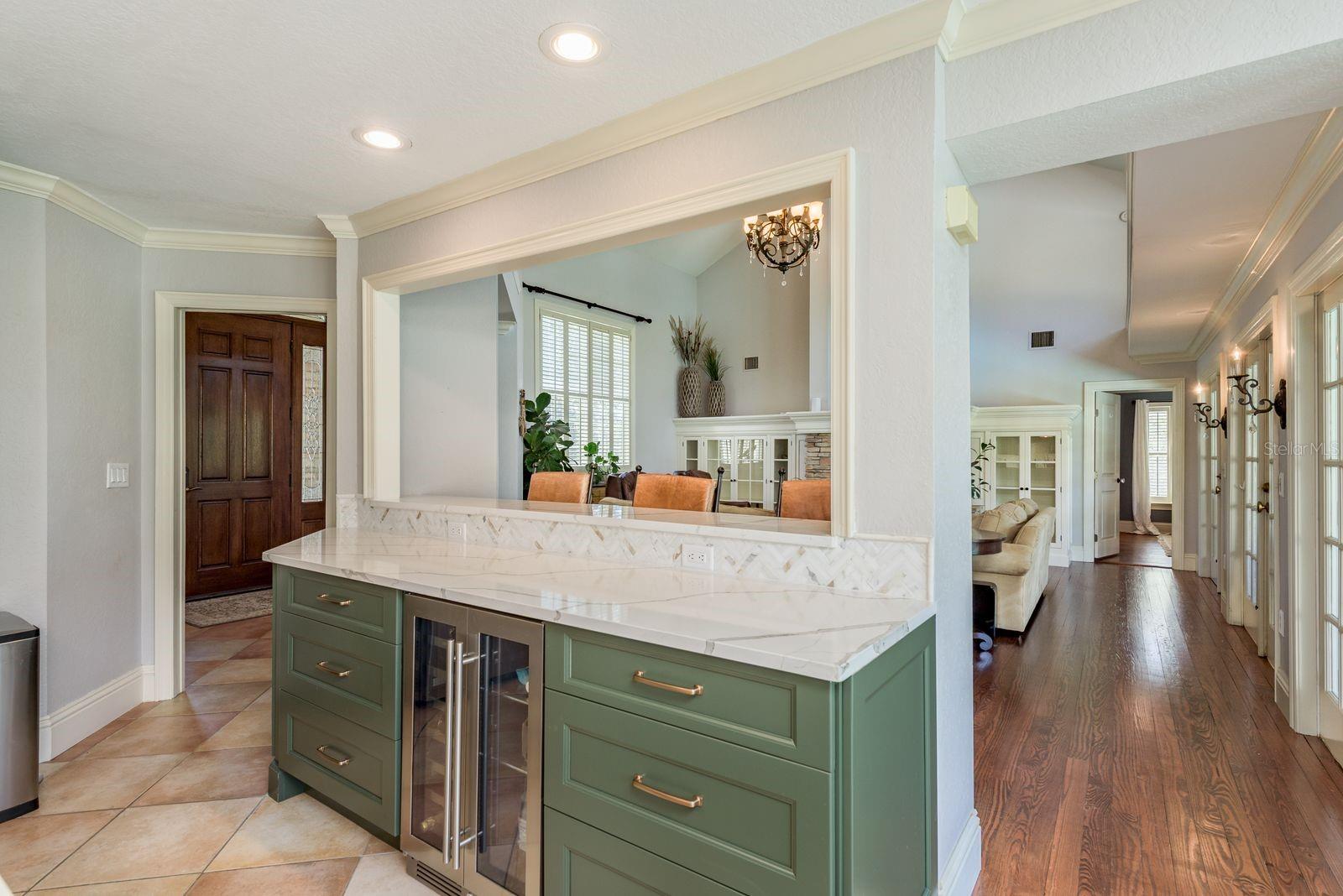 Listing photo id 14 for 2354 Stag Run Boulevard