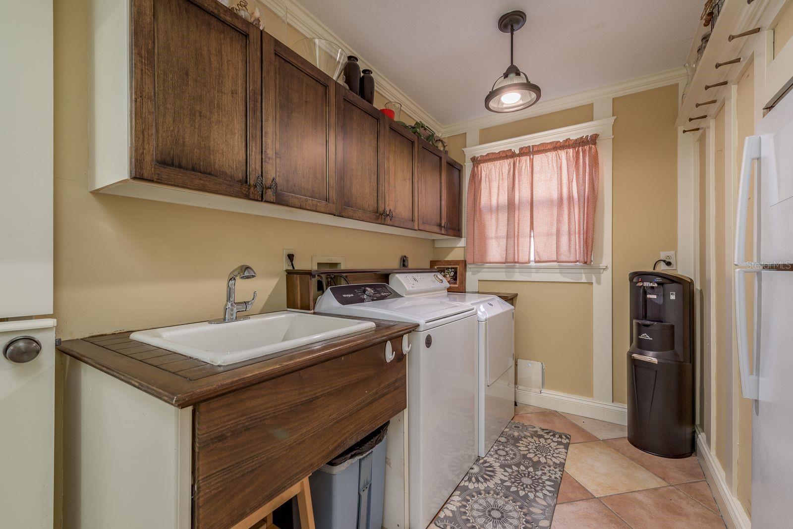Listing photo id 22 for 2354 Stag Run Boulevard