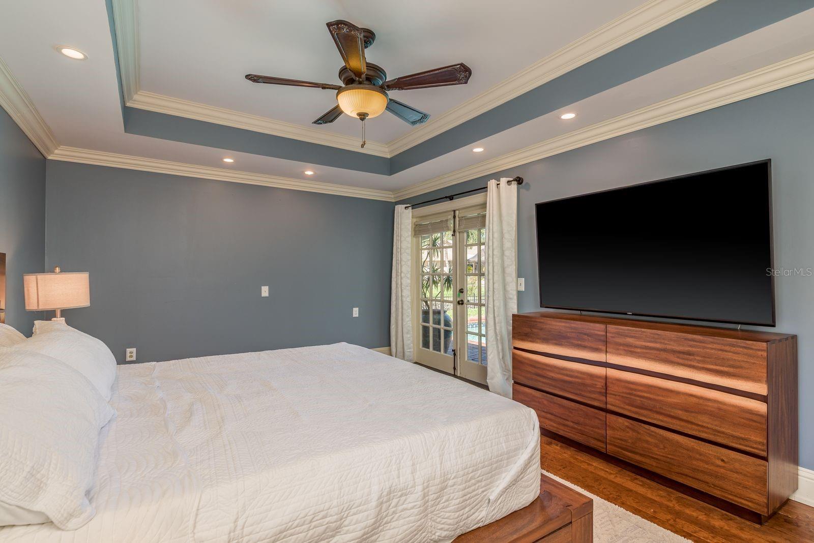 Listing photo id 27 for 2354 Stag Run Boulevard