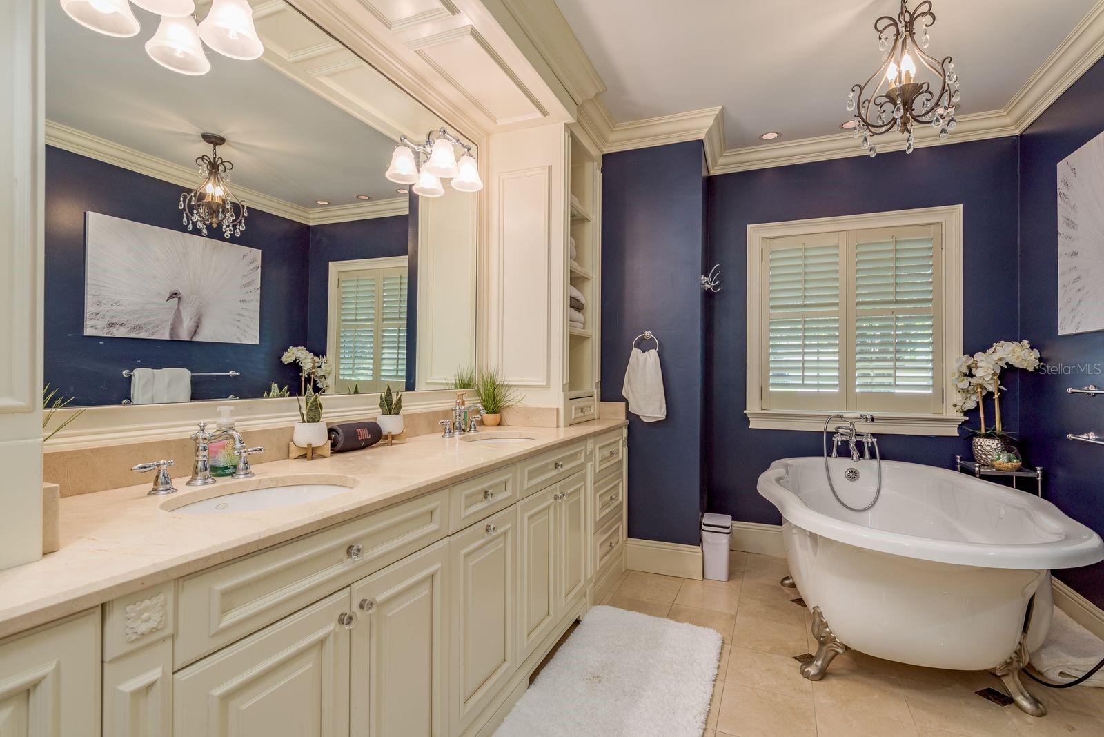 Listing photo id 30 for 2354 Stag Run Boulevard
