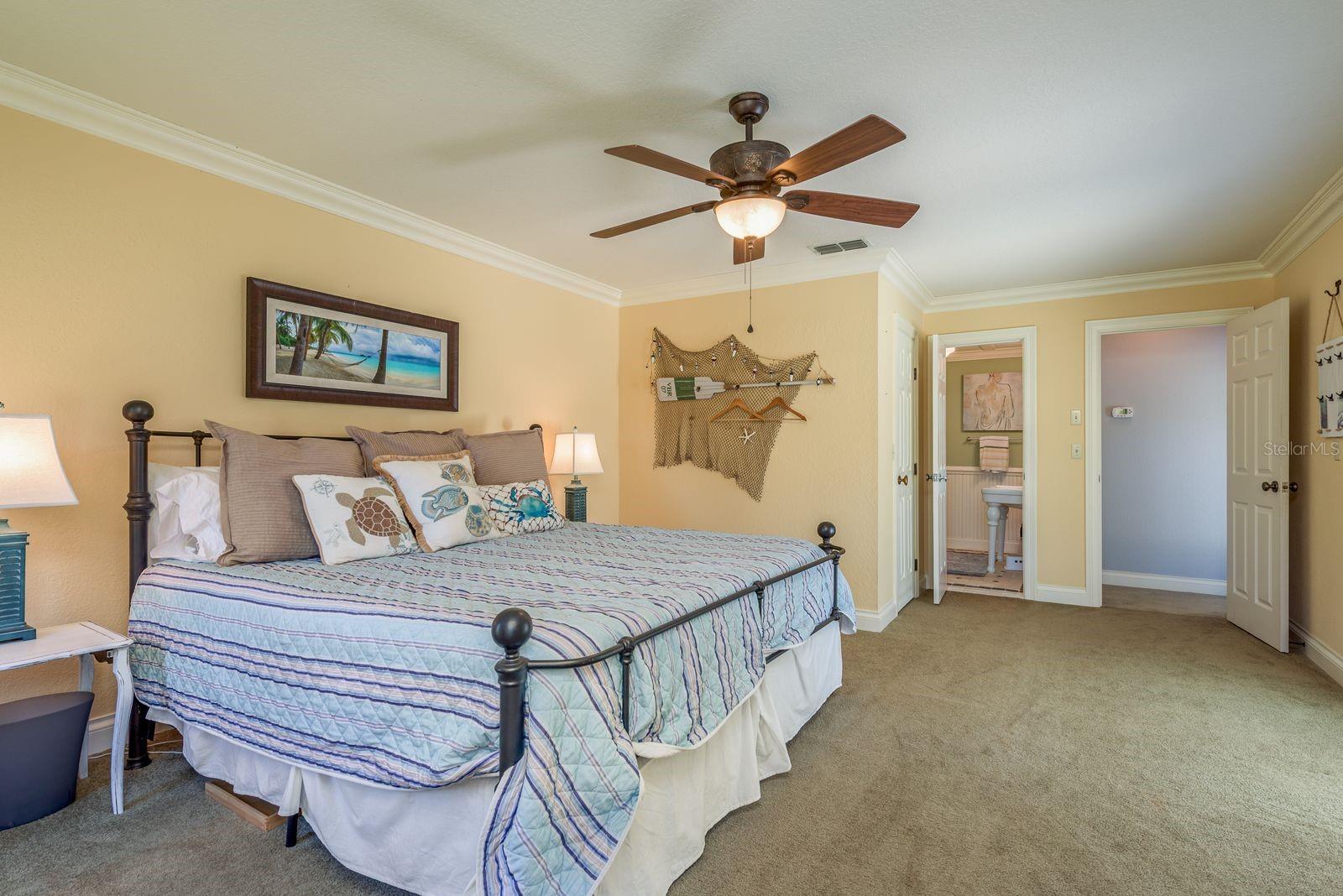 Listing photo id 40 for 2354 Stag Run Boulevard