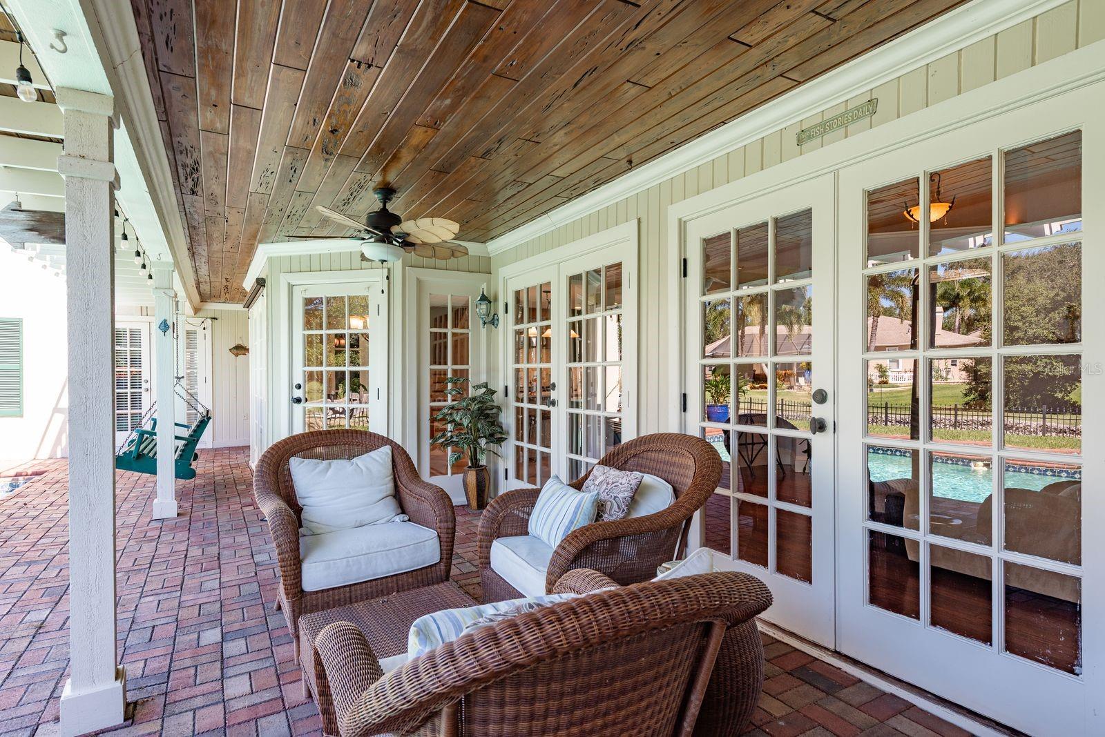Listing photo id 44 for 2354 Stag Run Boulevard