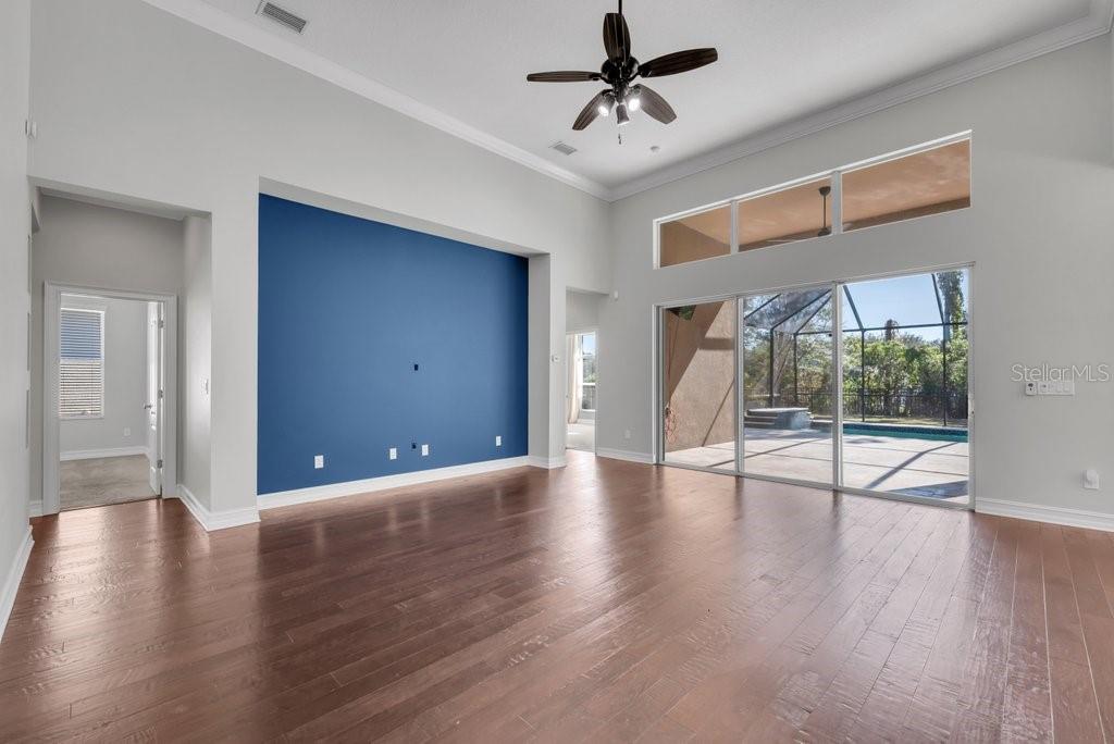 Image 11 of 55 For 15607 Sunset Run Lane