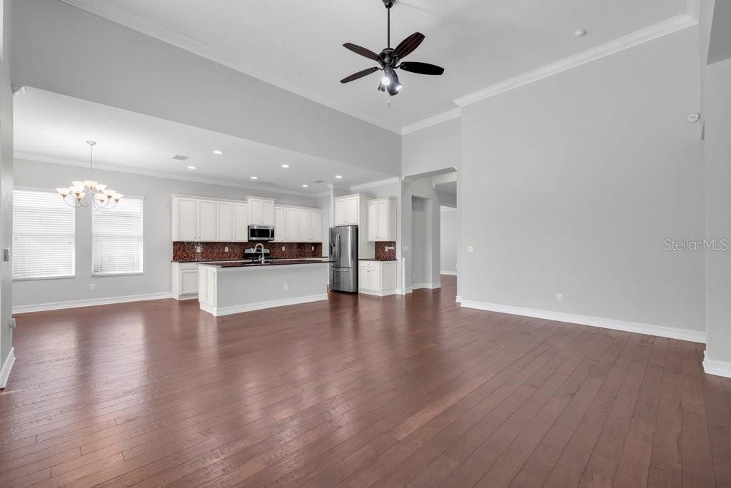 Image 13 of 55 For 15607 Sunset Run Lane