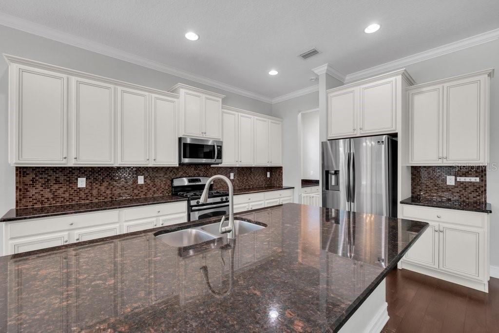 Image 17 of 55 For 15607 Sunset Run Lane