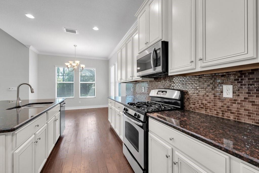 Image 18 of 55 For 15607 Sunset Run Lane