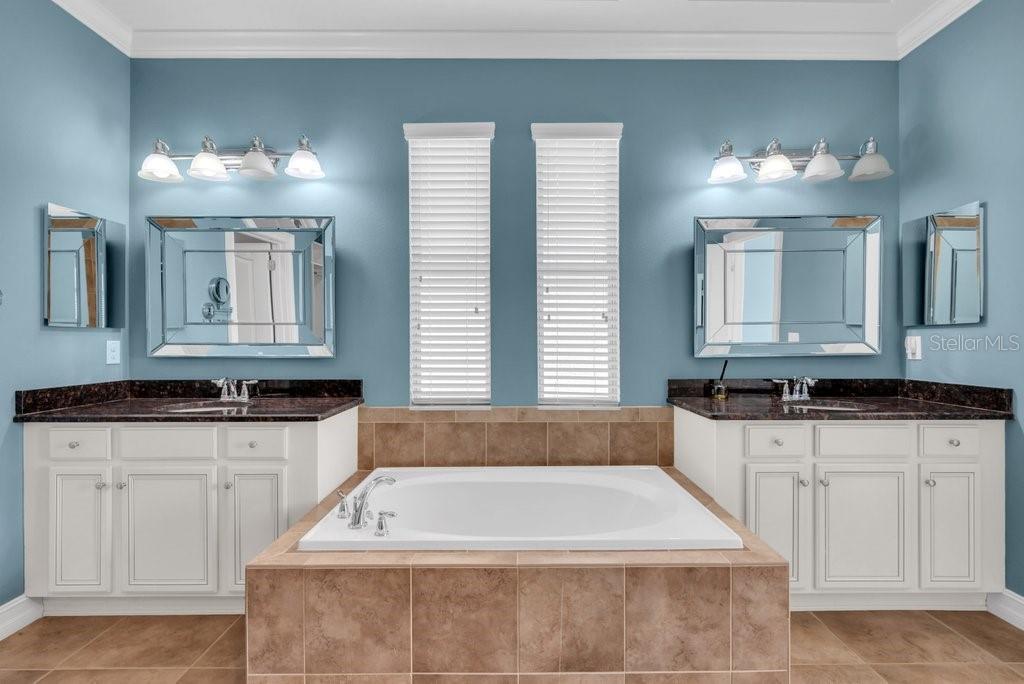 Image 27 of 55 For 15607 Sunset Run Lane