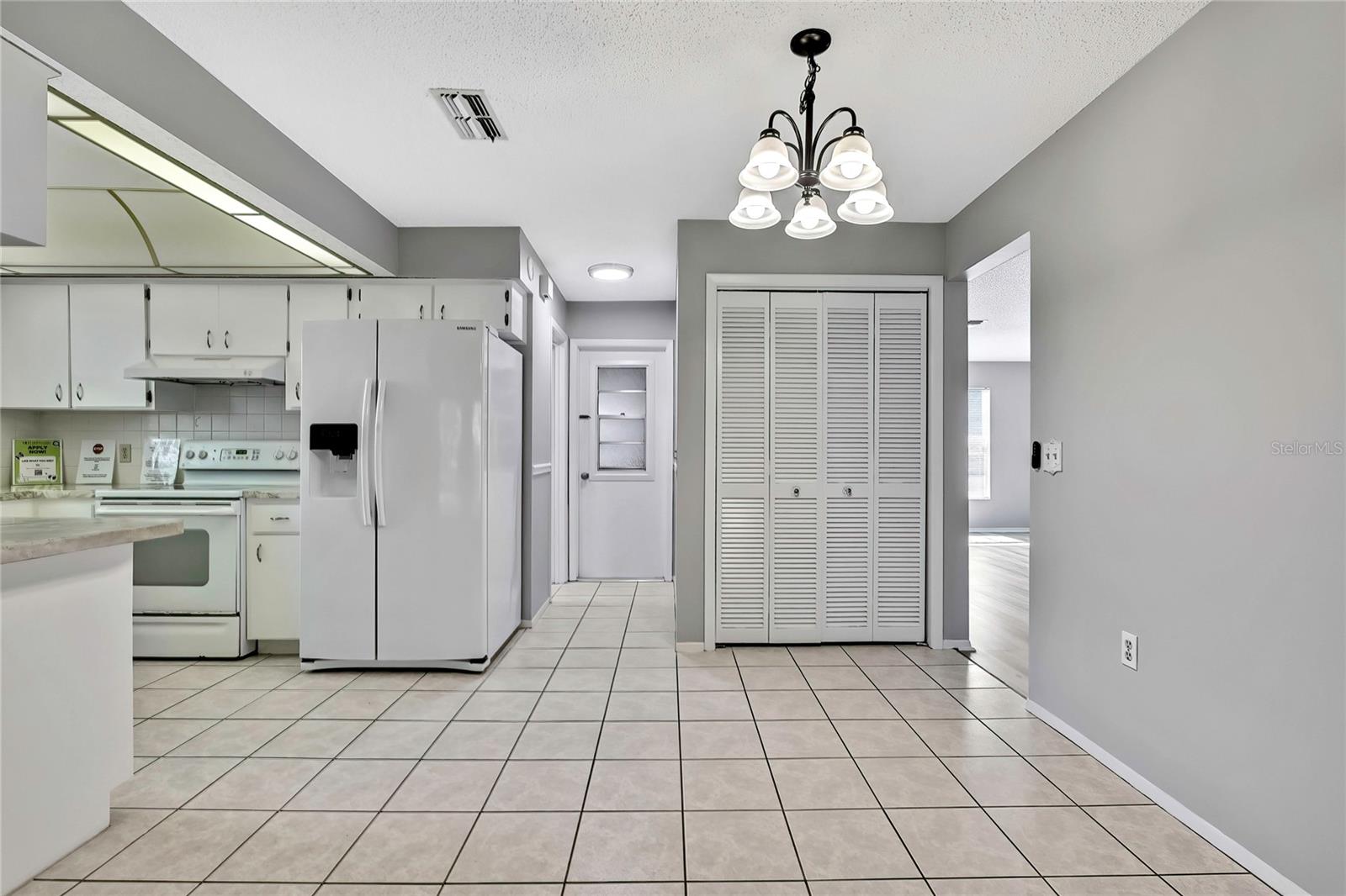Image 11 of 37 For 2453 Keeport Drive