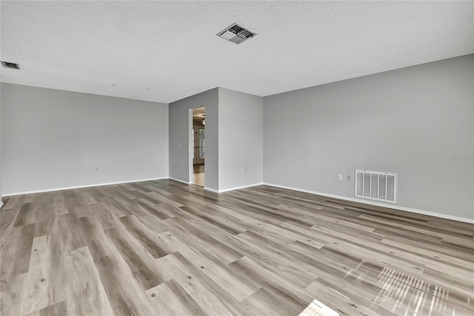 Image 30 of 37 For 2453 Keeport Drive