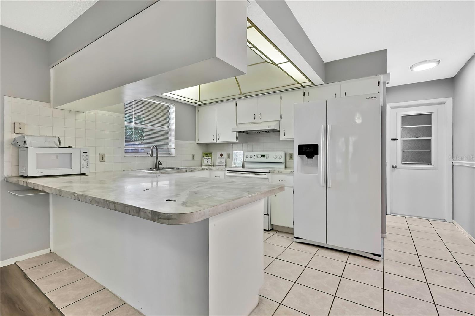 Image 7 of 37 For 2453 Keeport Drive