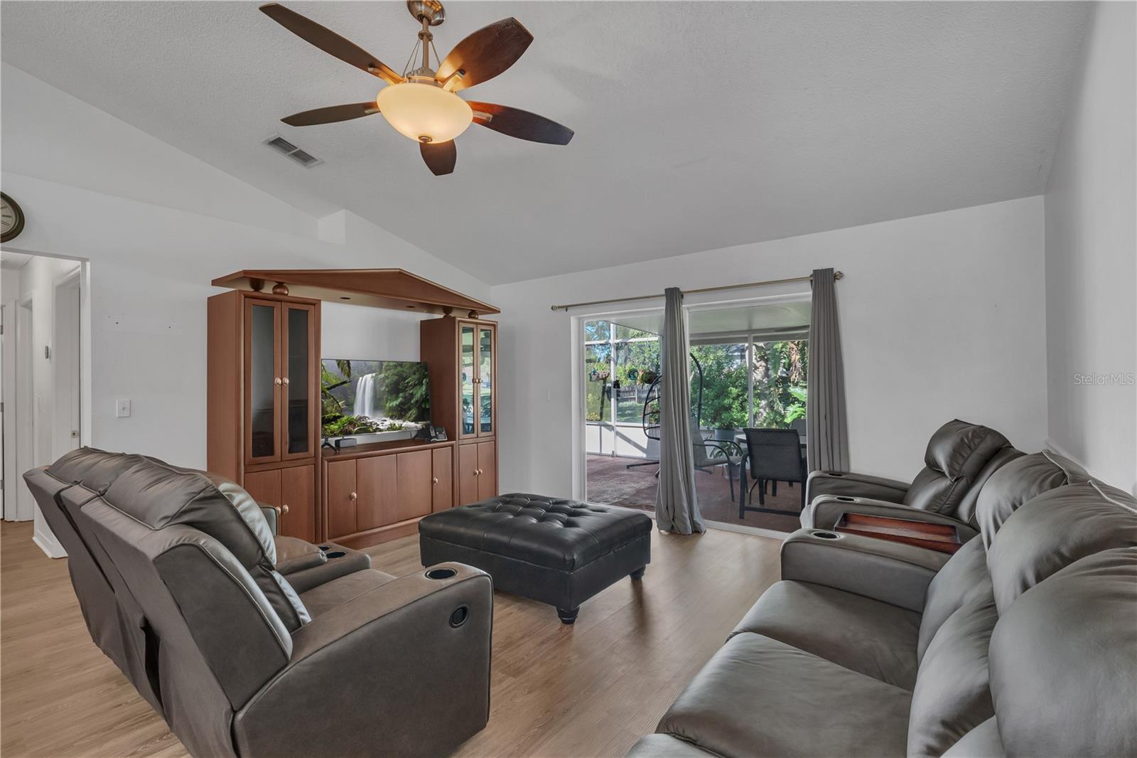 Image 16 of 43 For 2926 Foraker Way