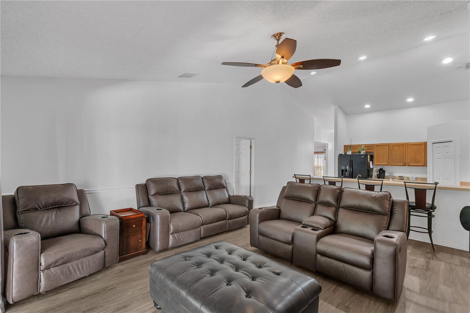 Image 18 of 43 For 2926 Foraker Way