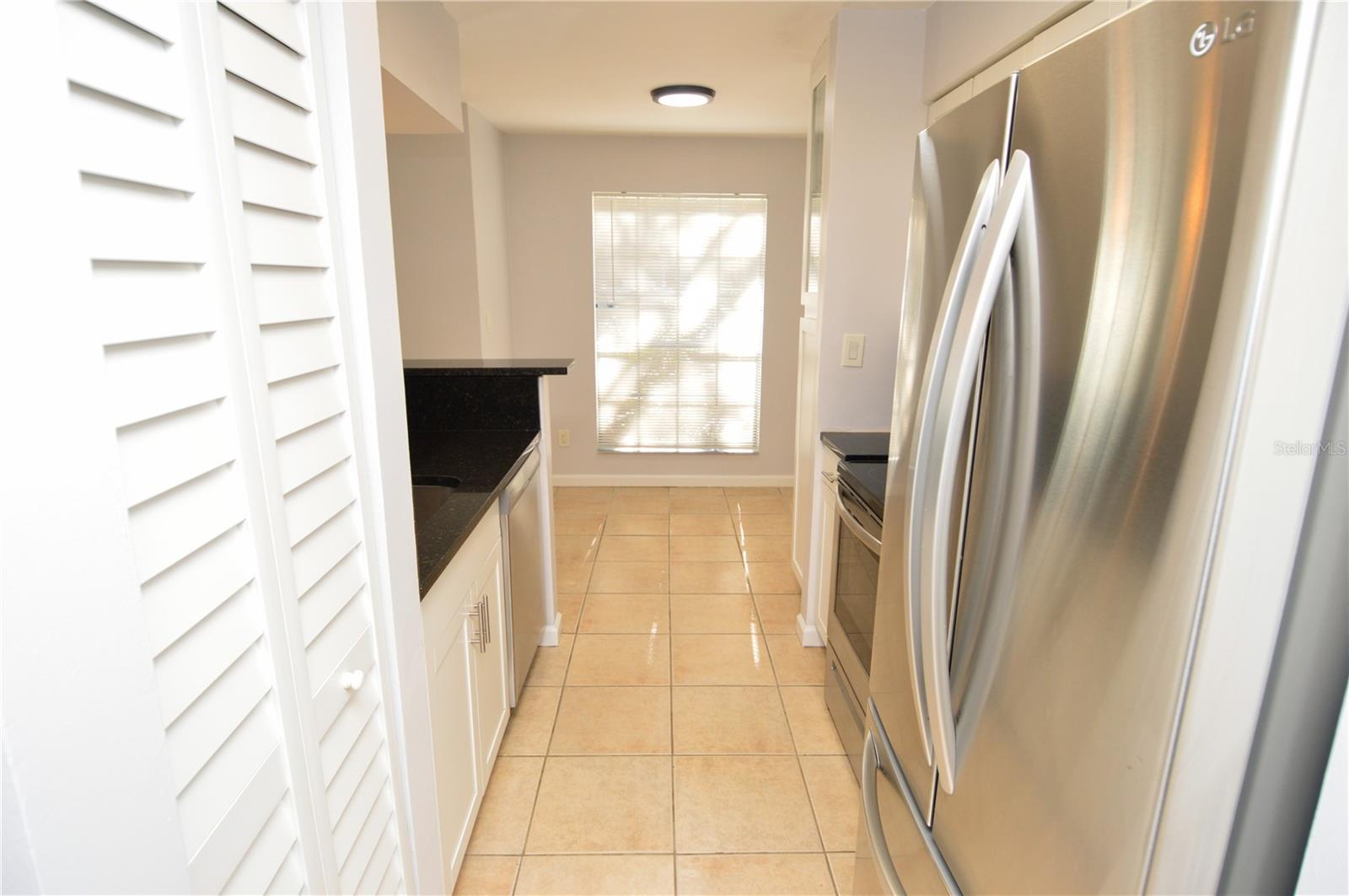 Image 10 of 90 For 8609 Mallard Reserve Drive 101