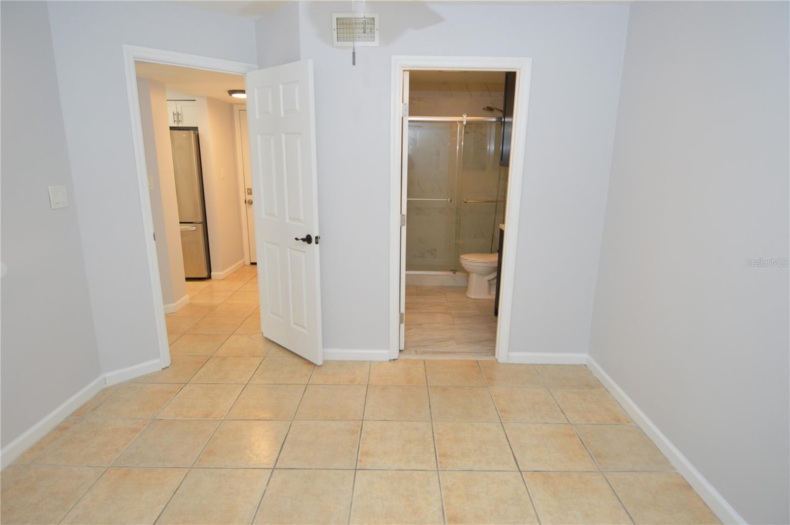 Image 29 of 90 For 8609 Mallard Reserve Drive 101