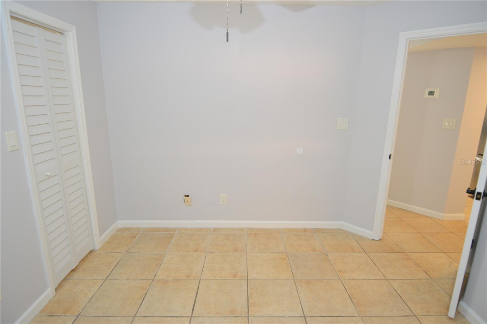 Image 36 of 90 For 8609 Mallard Reserve Drive 101