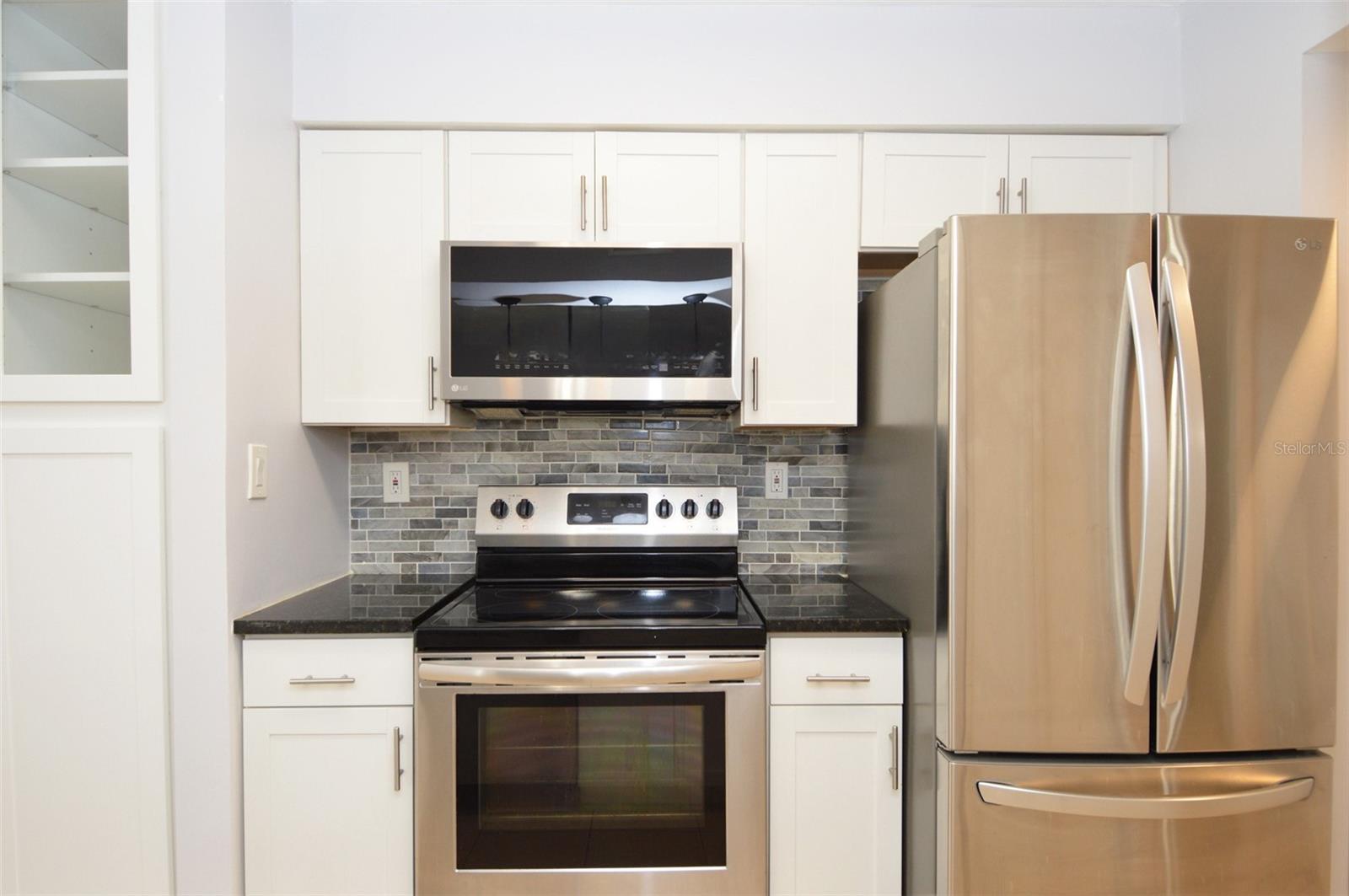 Image 4 of 90 For 8609 Mallard Reserve Drive 101