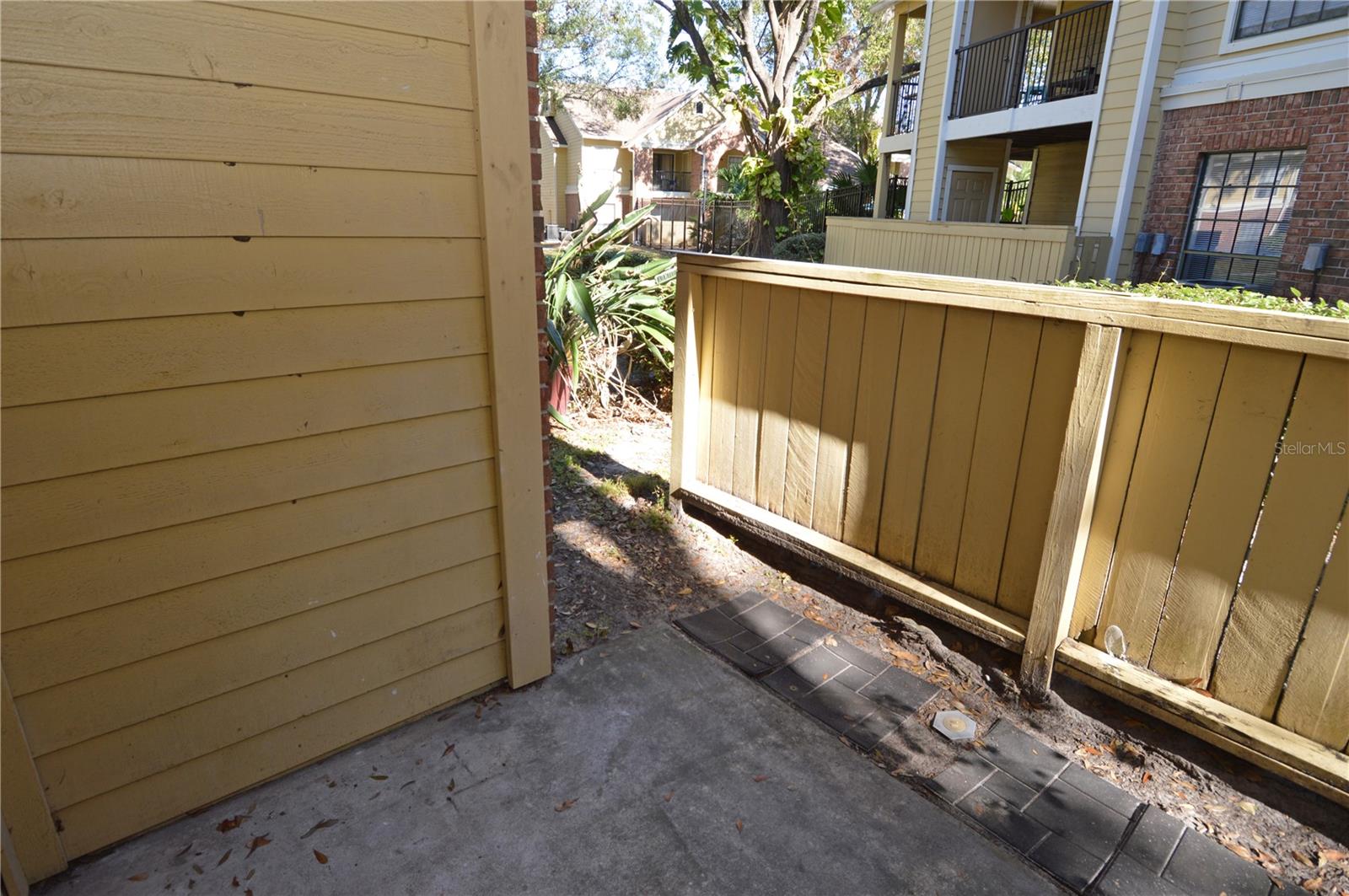 Image 41 of 90 For 8609 Mallard Reserve Drive 101