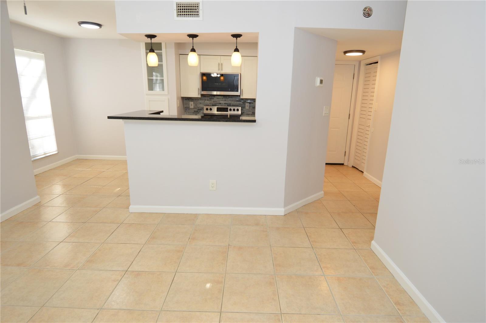 Image 8 of 90 For 8609 Mallard Reserve Drive 101