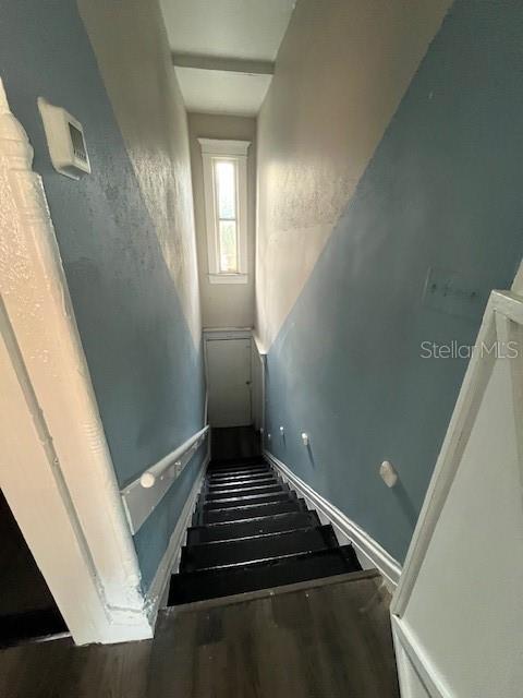 Image 19 of 21 For 301 Palm Avenue B