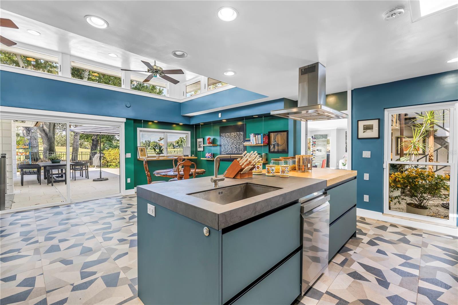 Image 19 of 96 For 3130 Walnut Street Ne