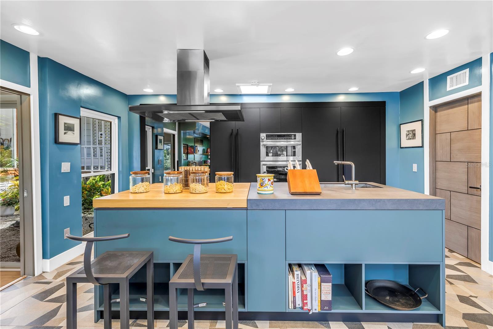 Image 21 of 96 For 3130 Walnut Street Ne