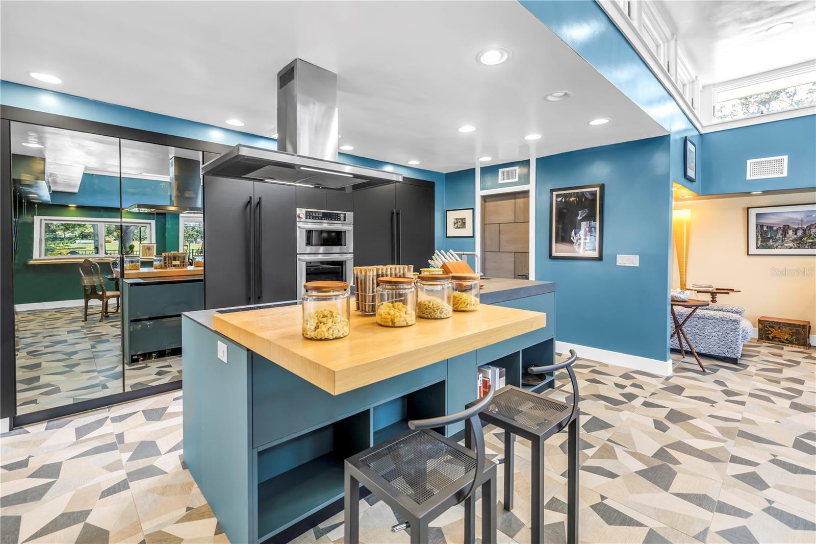 Image 24 of 96 For 3130 Walnut Street Ne