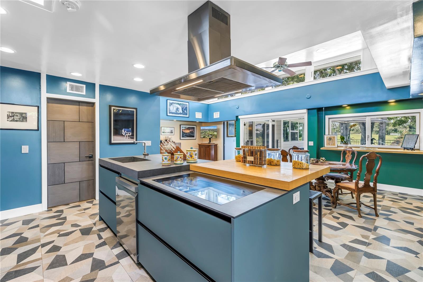 Image 27 of 96 For 3130 Walnut Street Ne