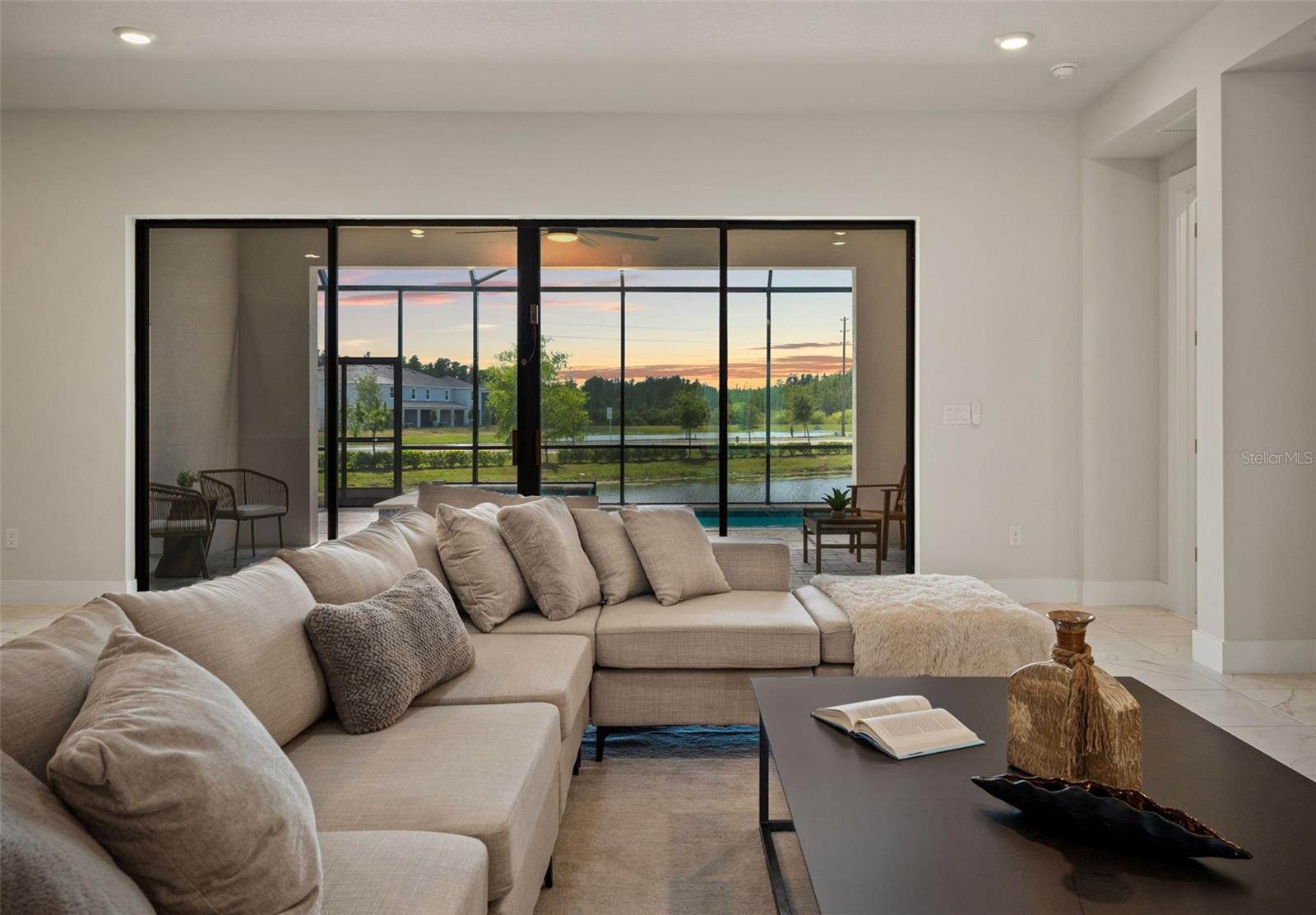 Image 18 of 73 For 8541 Ivy Stark Boulevard