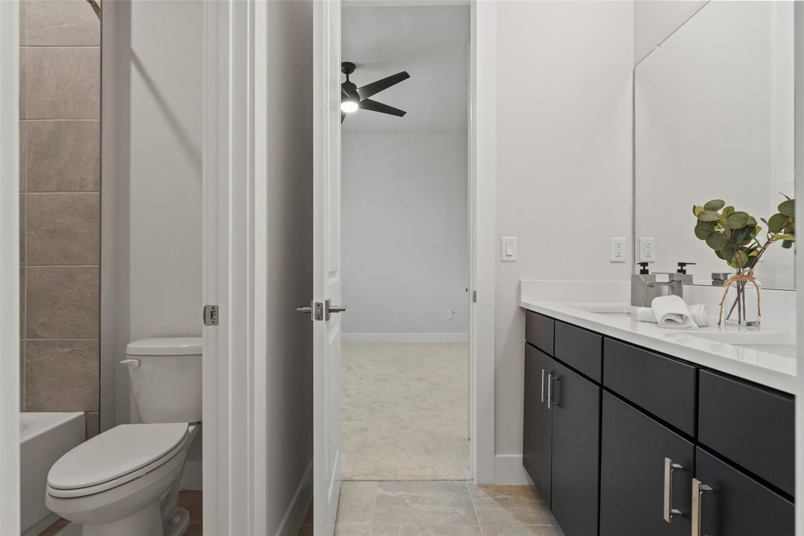 Image 28 of 73 For 8541 Ivy Stark Boulevard