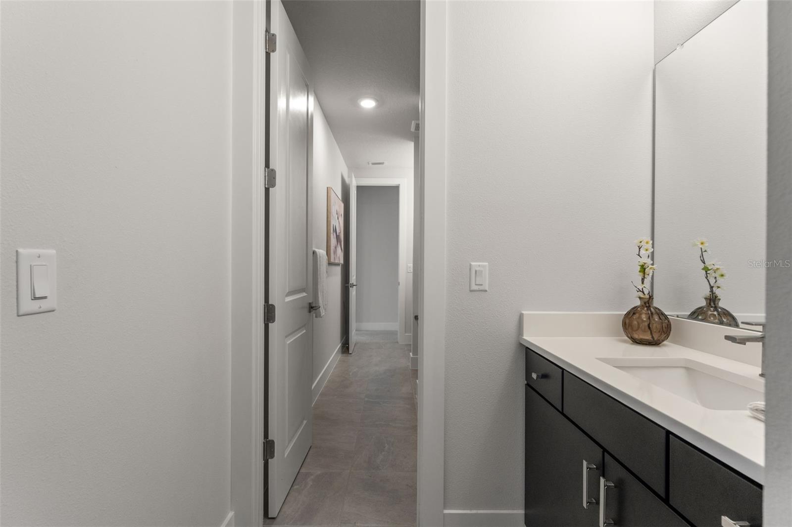 Image 30 of 73 For 8541 Ivy Stark Boulevard