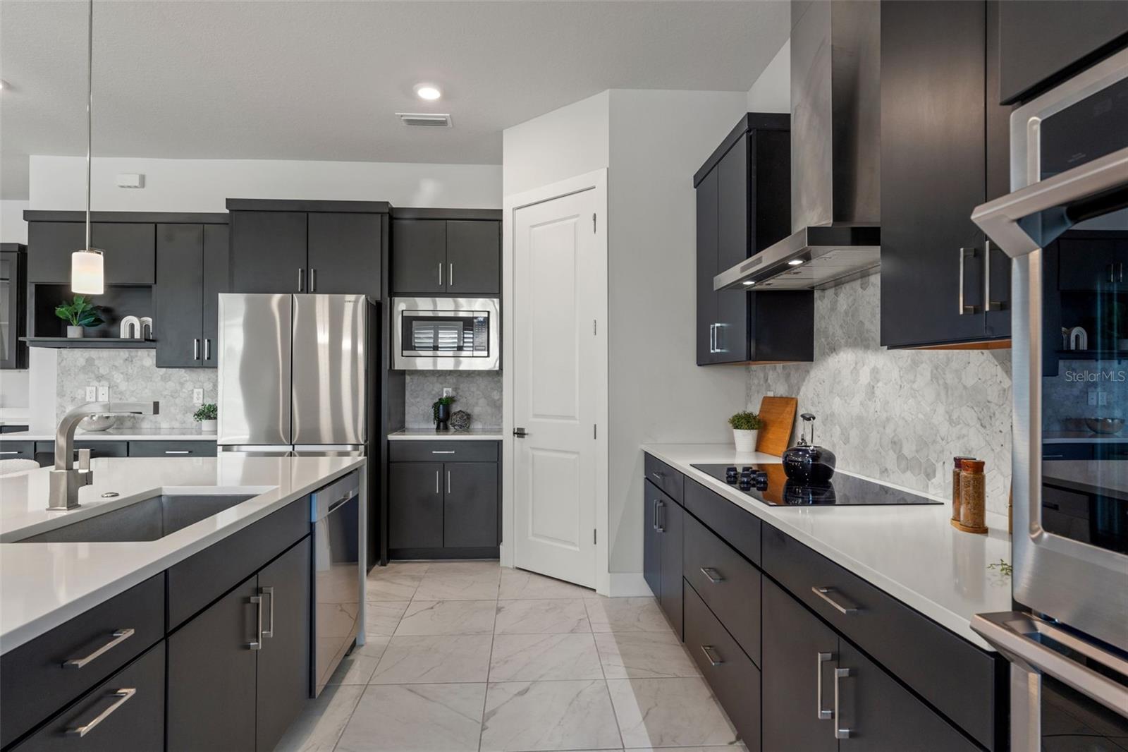 Image 38 of 73 For 8541 Ivy Stark Boulevard