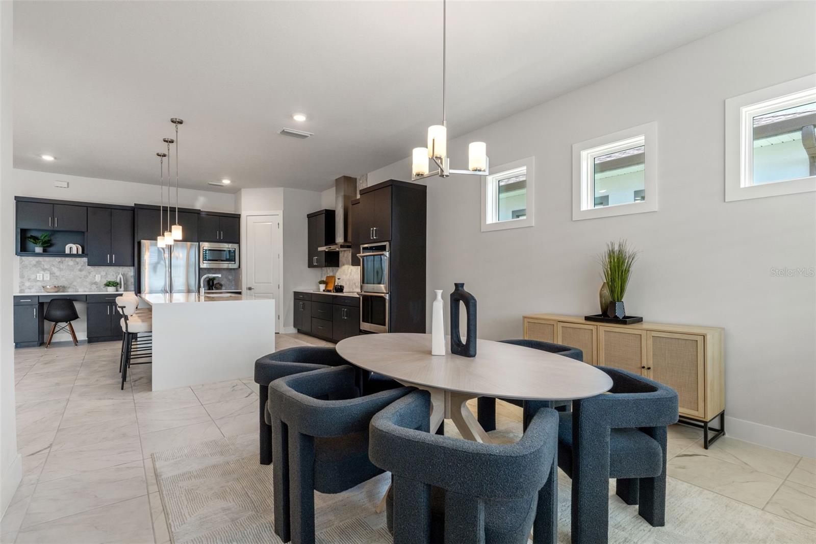 Image 39 of 73 For 8541 Ivy Stark Boulevard