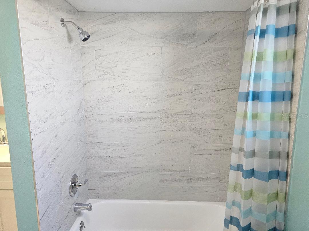 Image 9 of 19 For 8809 Bay Pointe Drive 109