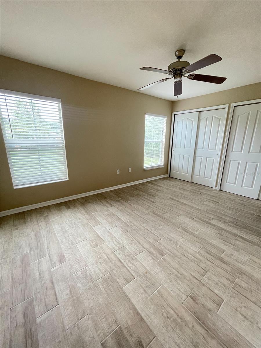 Image 12 of 22 For 10840 Johanna Avenue