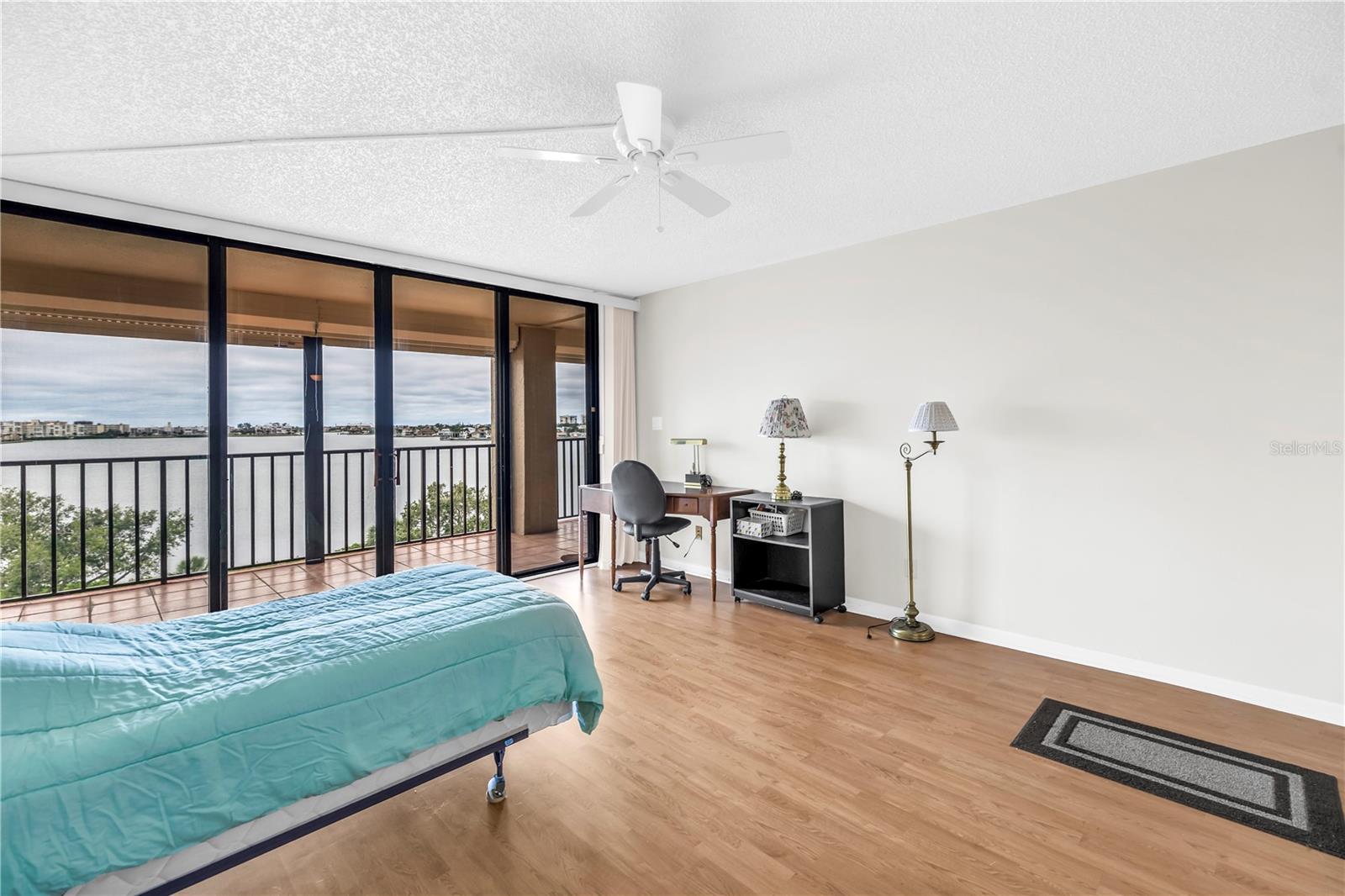 Image 27 of 76 For 7037 Sunset Drive S 601