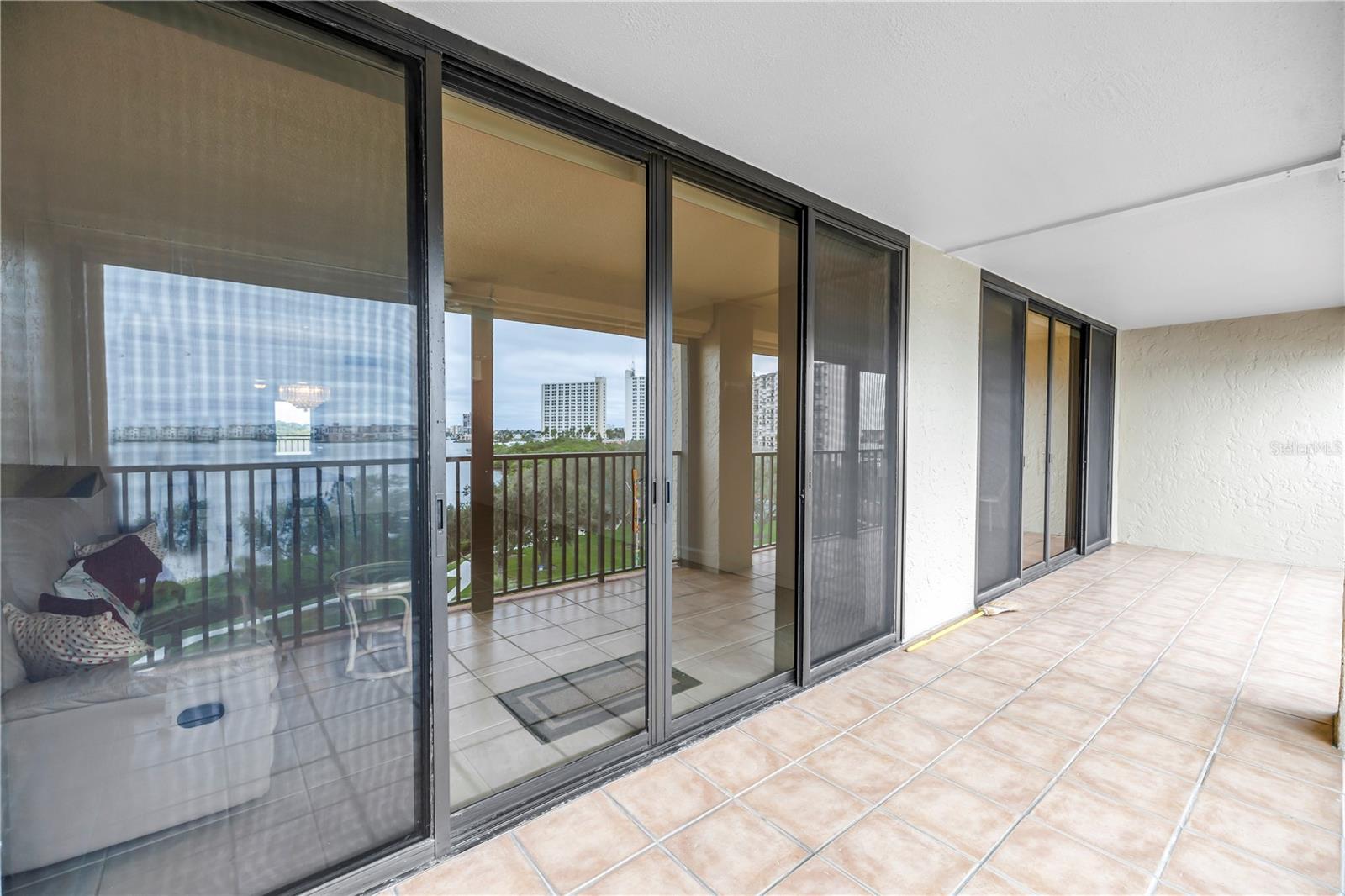 Image 34 of 76 For 7037 Sunset Drive S 601