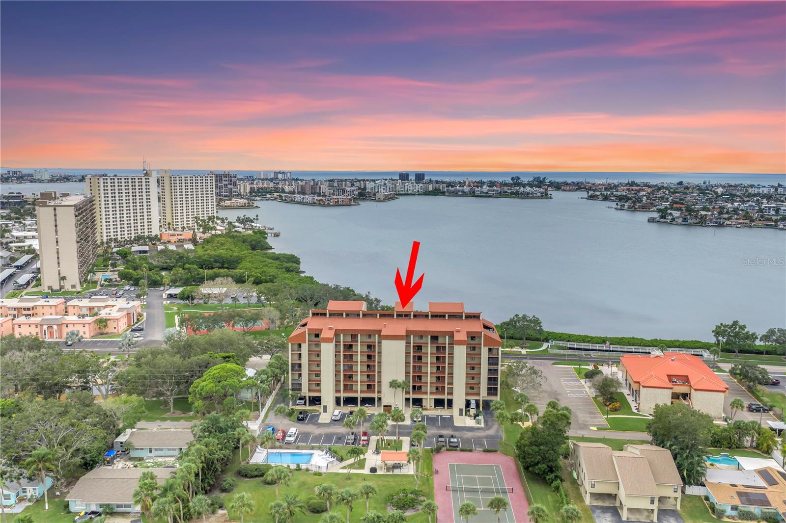 Image 42 of 76 For 7037 Sunset Drive S 601