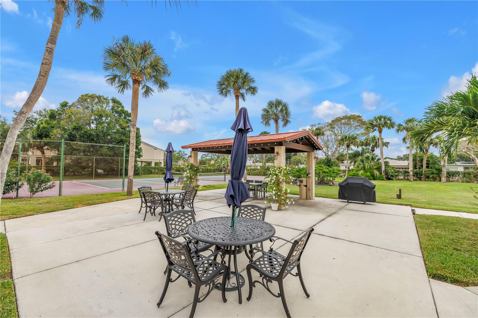 Image 47 of 76 For 7037 Sunset Drive S 601